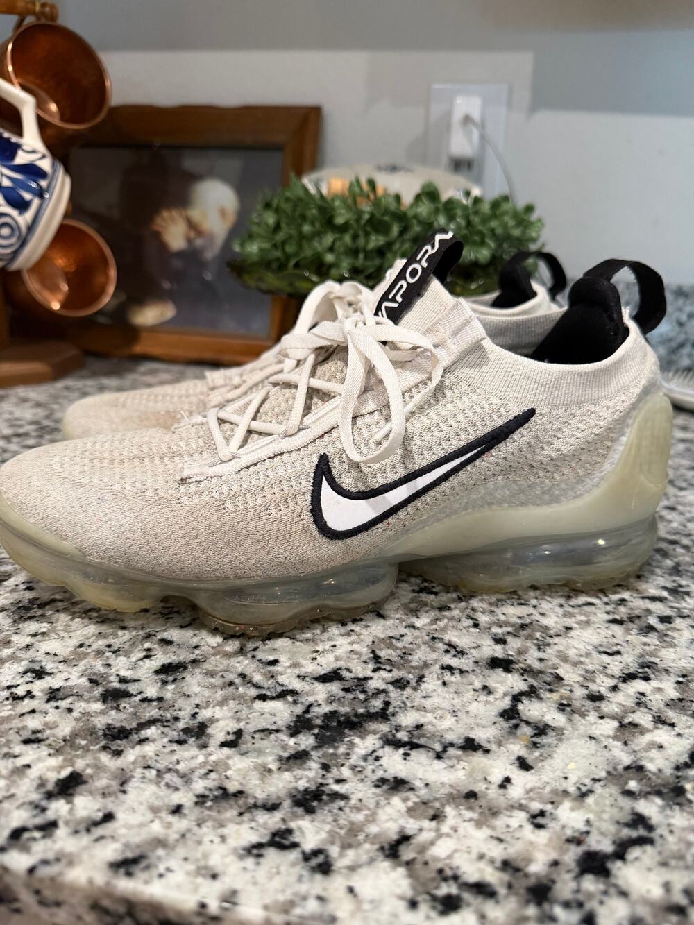 Nike Air VaporMax 2021 Flyknit Oatmeal Bone DH4084-001 Mens Size 9.5